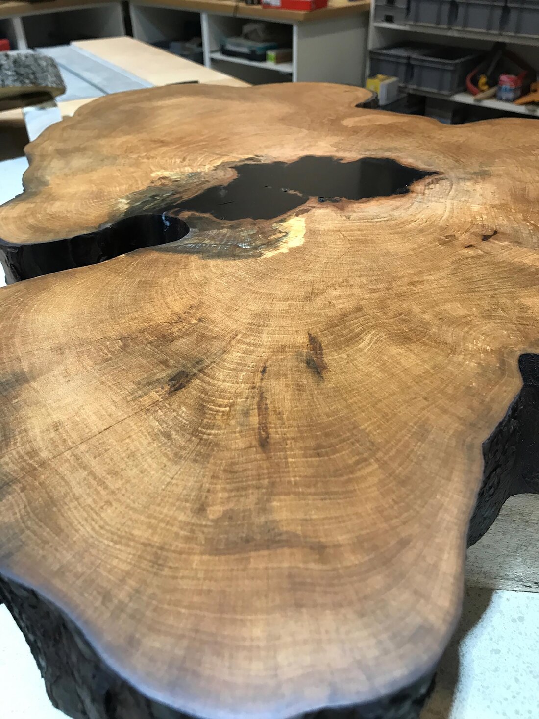 Holztisch