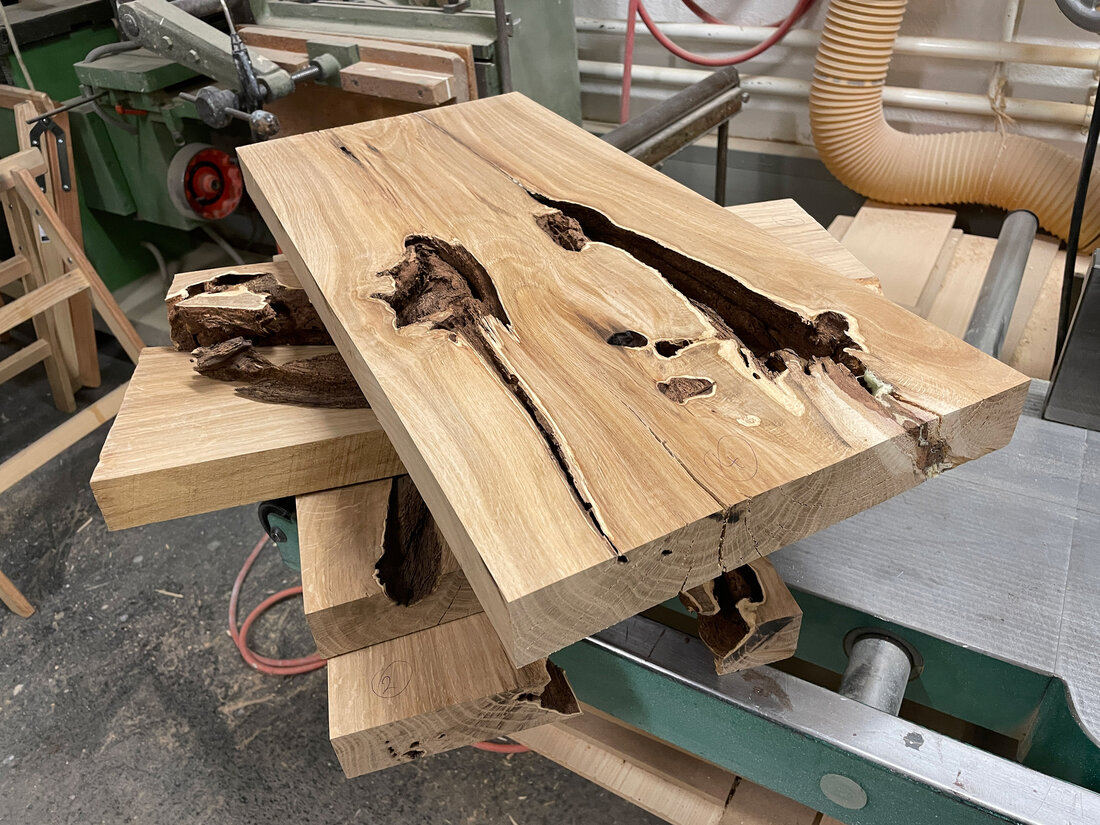 Holztisch