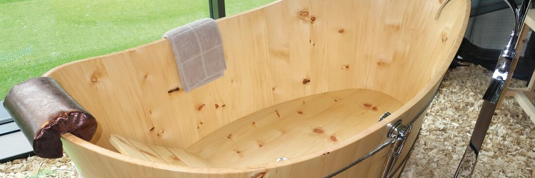 Holzbadewanne