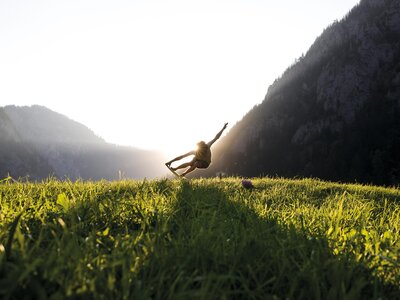 Balanceboarder in Natur