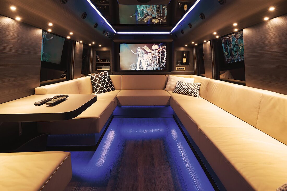 Couch in einem Tourbus