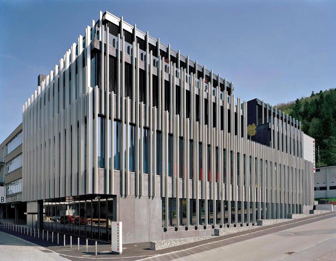 Firmengebäude STRIEBIG