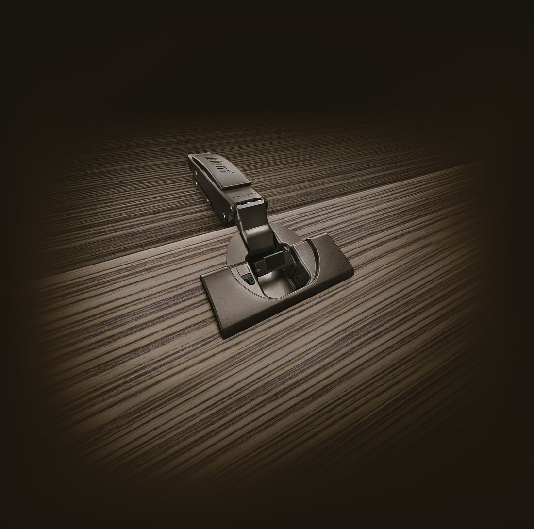 Schwarzer Blumbeschlag