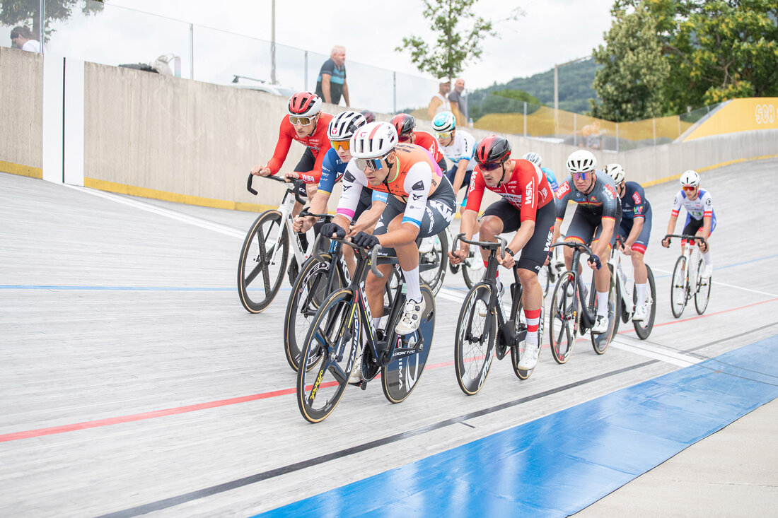Bahnradfahrer im Velodrom