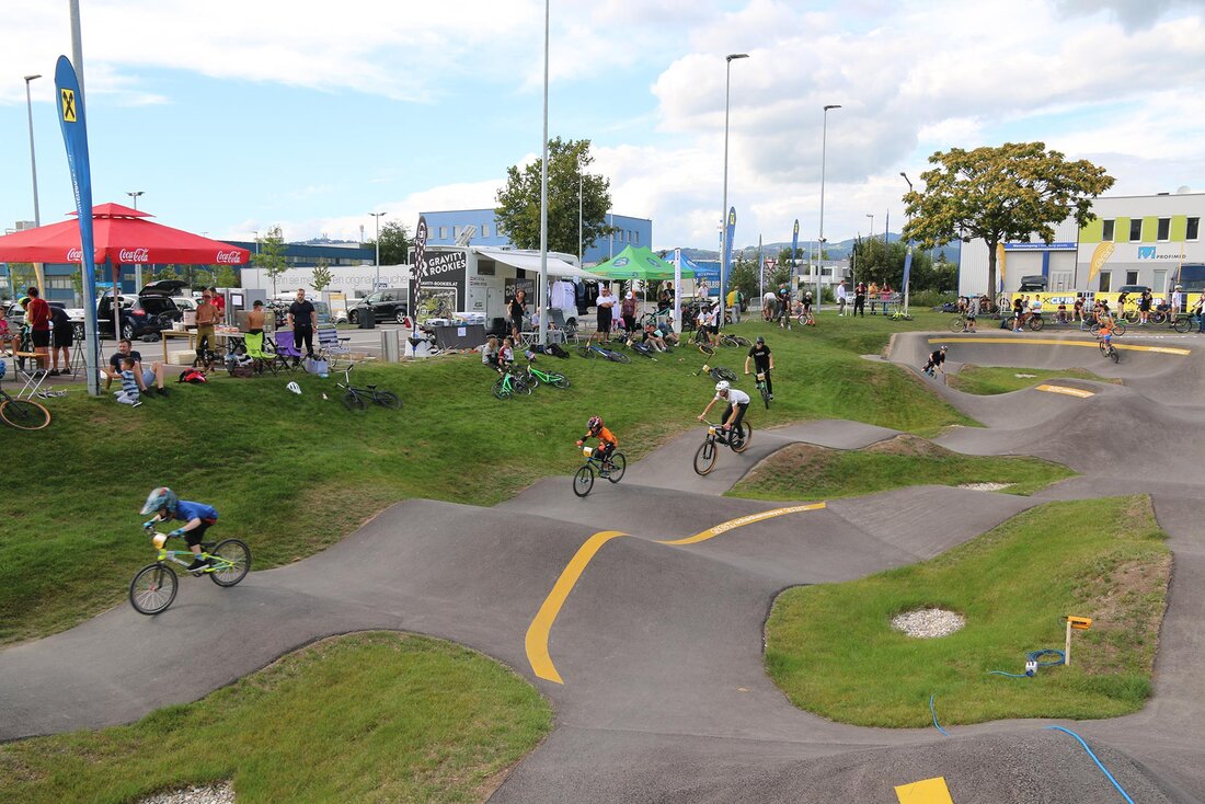 Radfahrer am Pumptrack