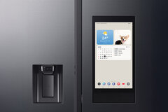 Smarter Kühlschrank mit Display in Grau 
