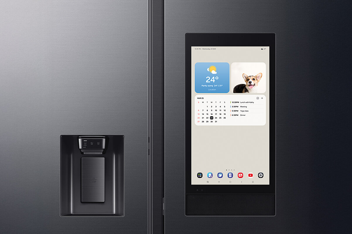 Smarter Kühlschrank mit Display in Grau 