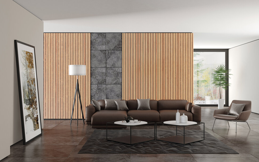 Couch vor einer Akustikpaneelwand