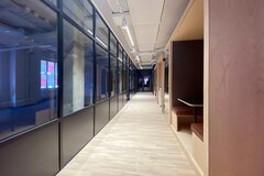 Glaswand in einem Büro