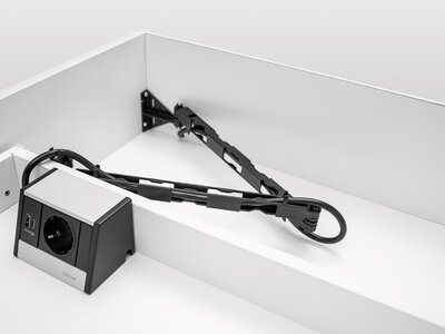 Steckdose mit Kabel