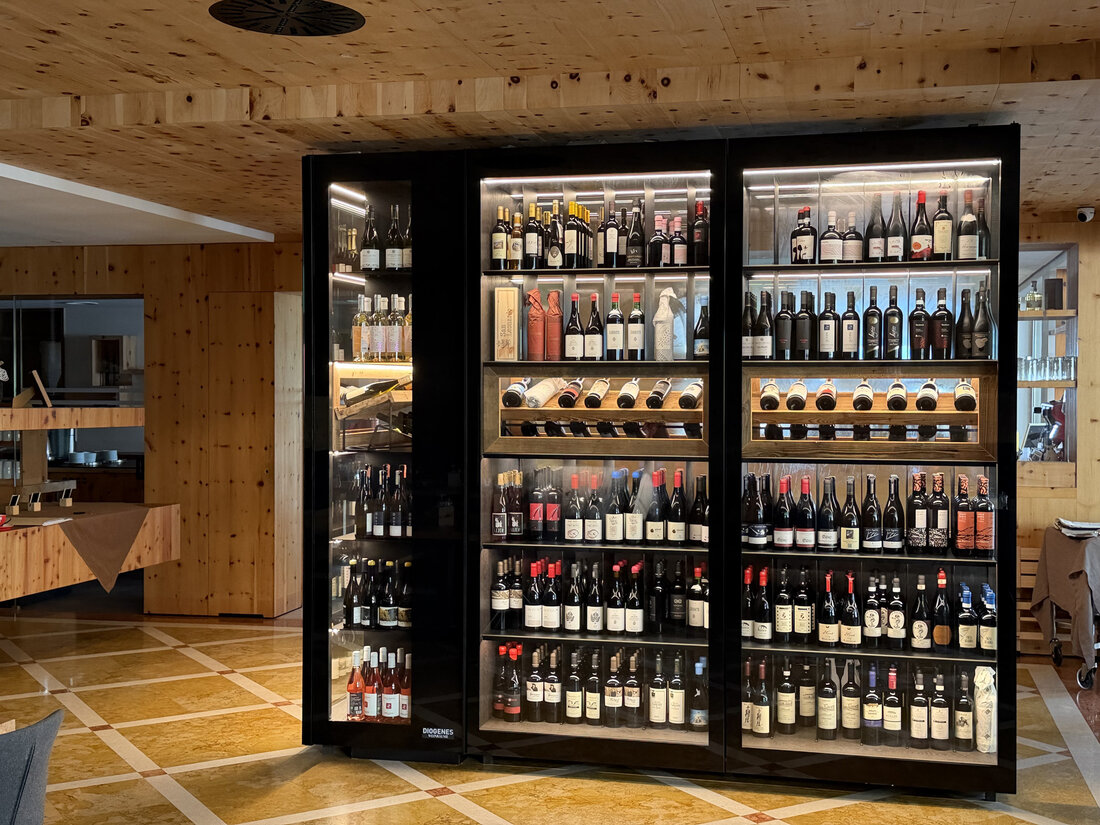 Weinschrank beleuchtet - Möbel aus Weinfässern