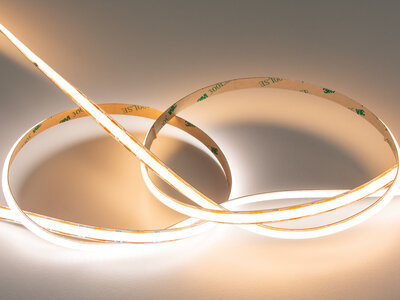 Geschwungenes LED Band