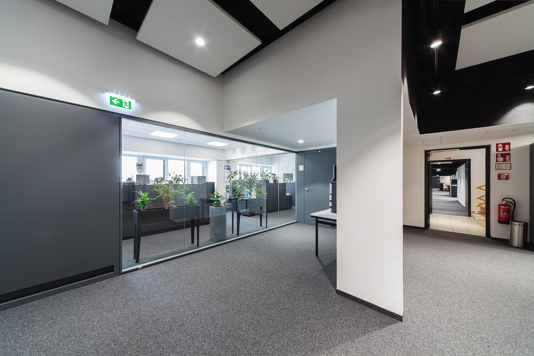 Büro mit Glas