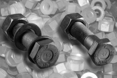 Schrauben mit Muttern