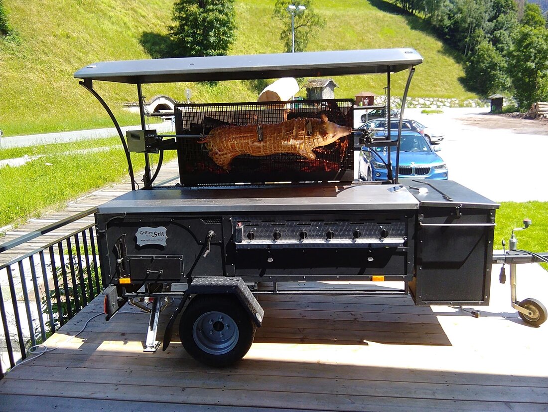 Vom kleinen Griller bis hin zu Feuerplatten wird alles selbst gebaut.