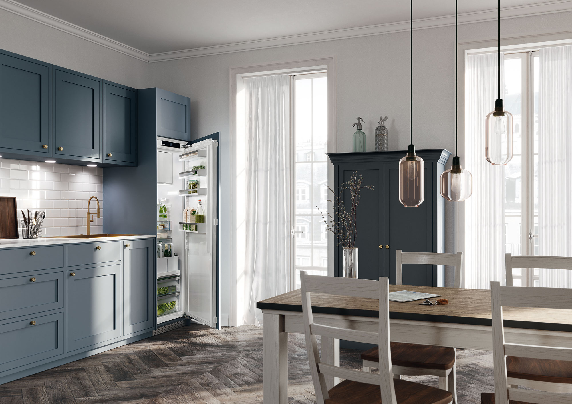 Blaue Küche mit Liebherr Kühlschrank