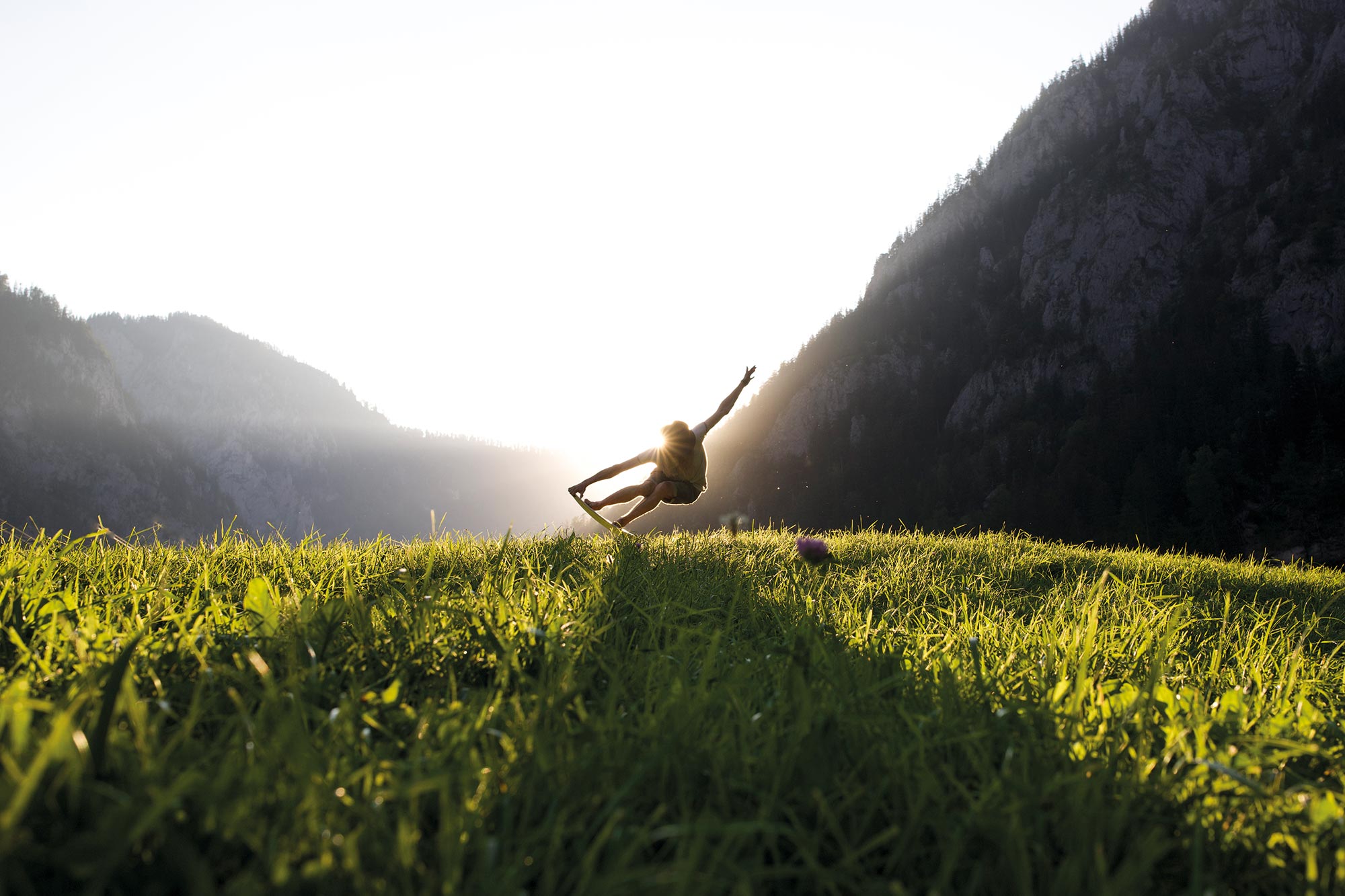 Balanceboarder in Natur