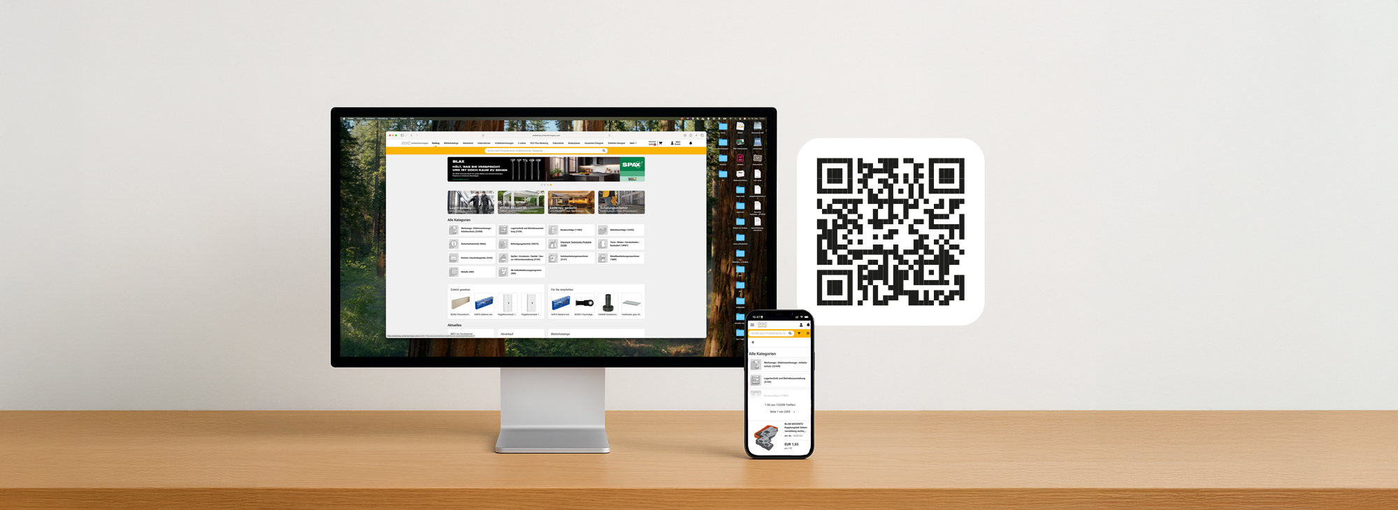 Bildschirm mit Smartphone und QR-Code 